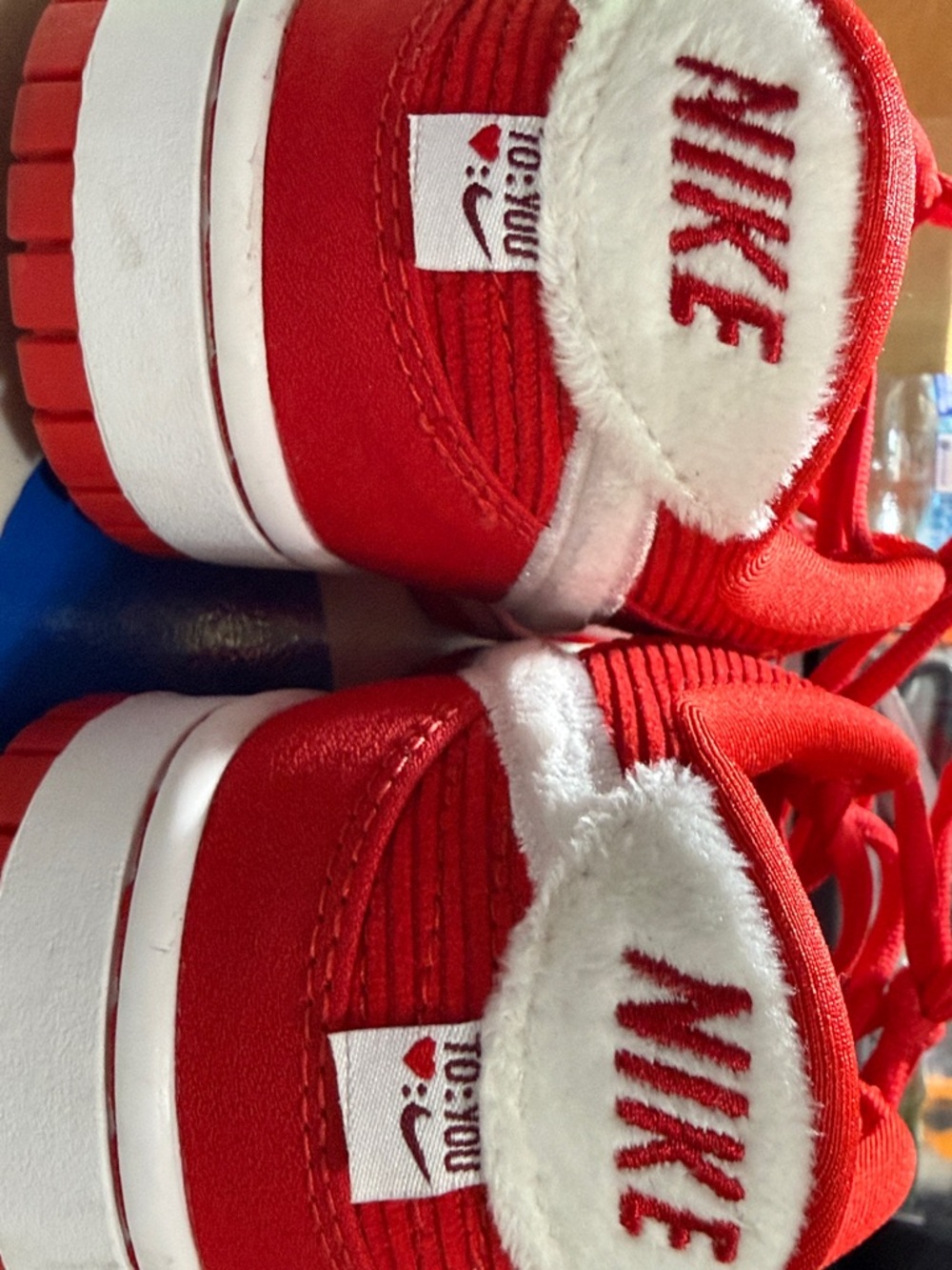 Nike Red Low-Top Heart Logo Sneakers - Picture 4 of 6